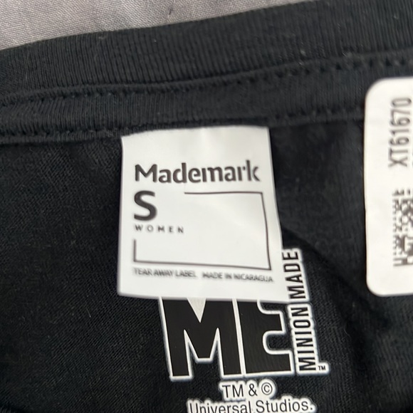 NWT Despicable Me Women’s T-shirt Small - Picture 3 of 3